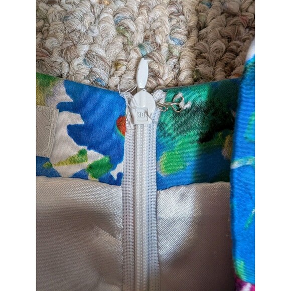 Dressbarn Womens Dress Size 10P White Floral Tank Sleeveless Belted Summer Trad - Picture 9 of 15